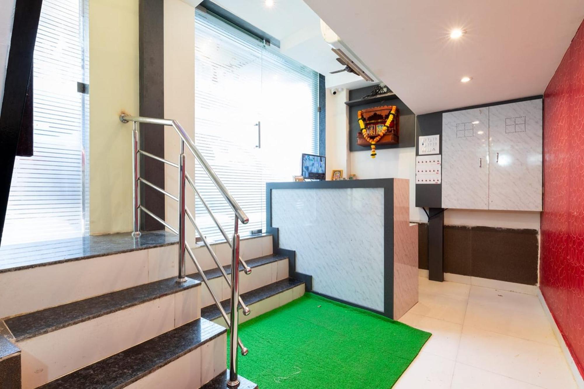 Shera Residency Bombaim