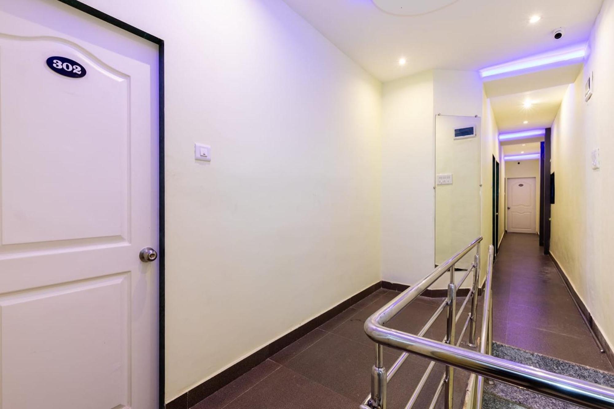 Shera Residency Bombaim