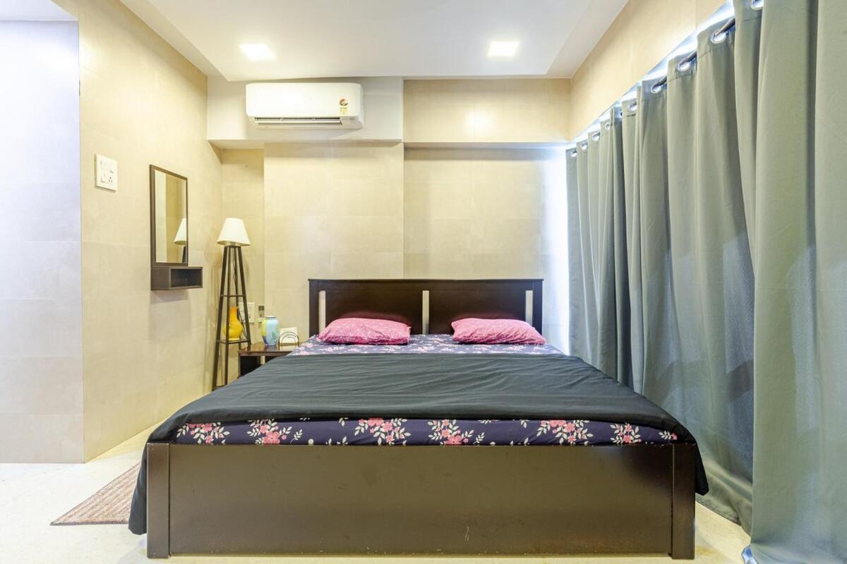 Apartment The Ruby Abode ! Premium 1 Bhk Santacruz *
