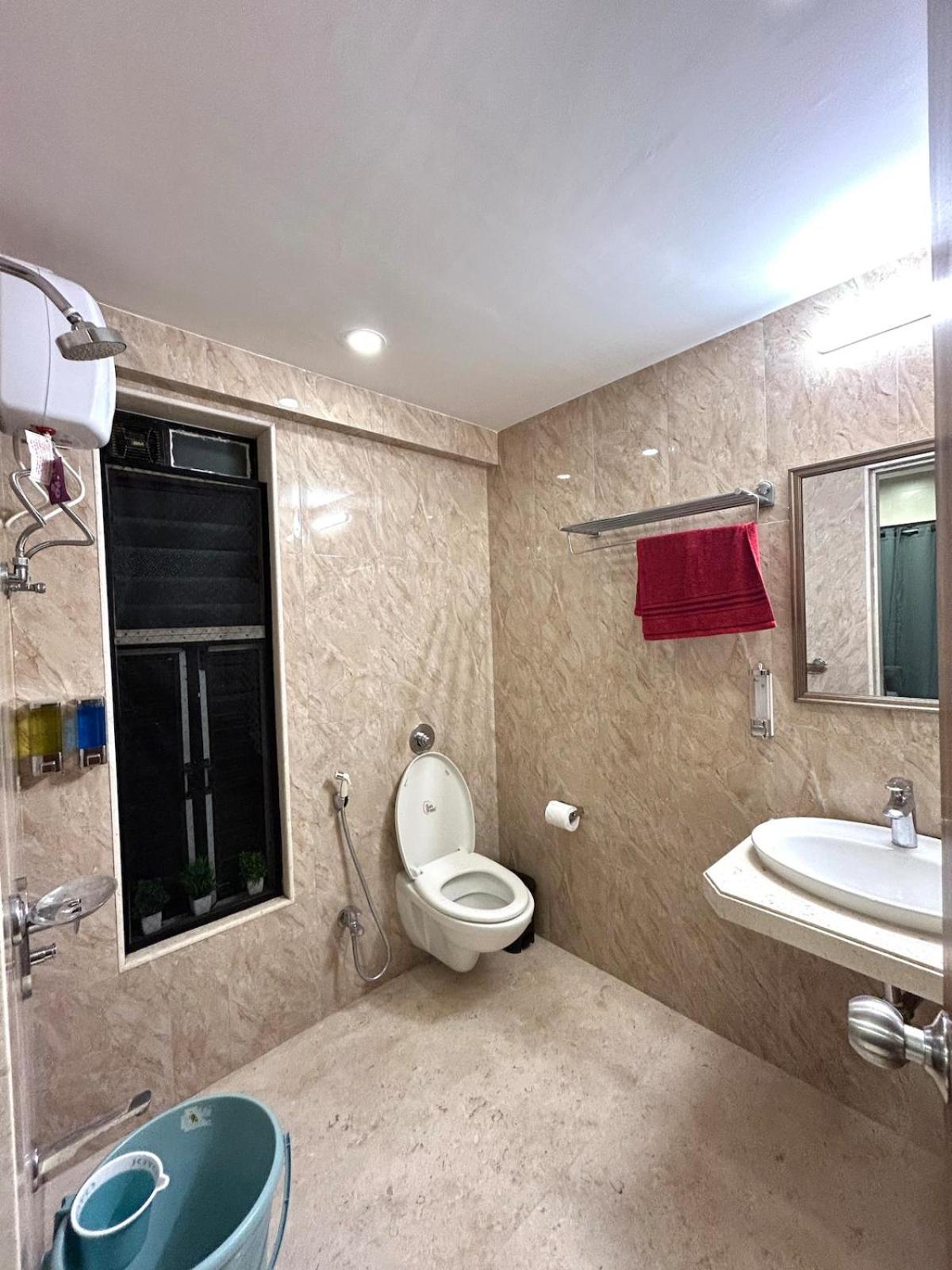 Apartment The Ruby Abode ! Premium 1 Bhk Santacruz Mumbai