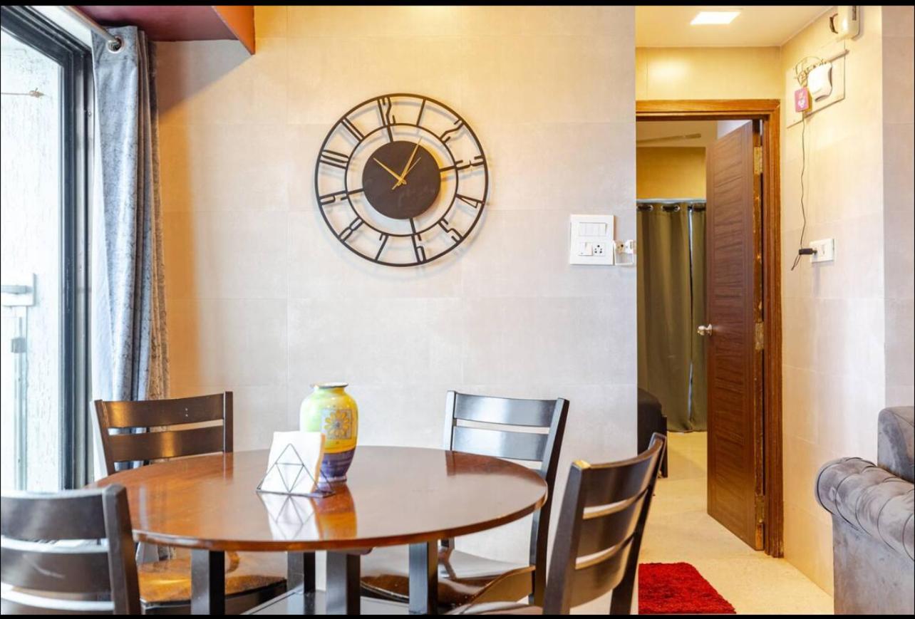 The Ruby Abode ! Premium 1 Bhk Santacruz Apartment *
