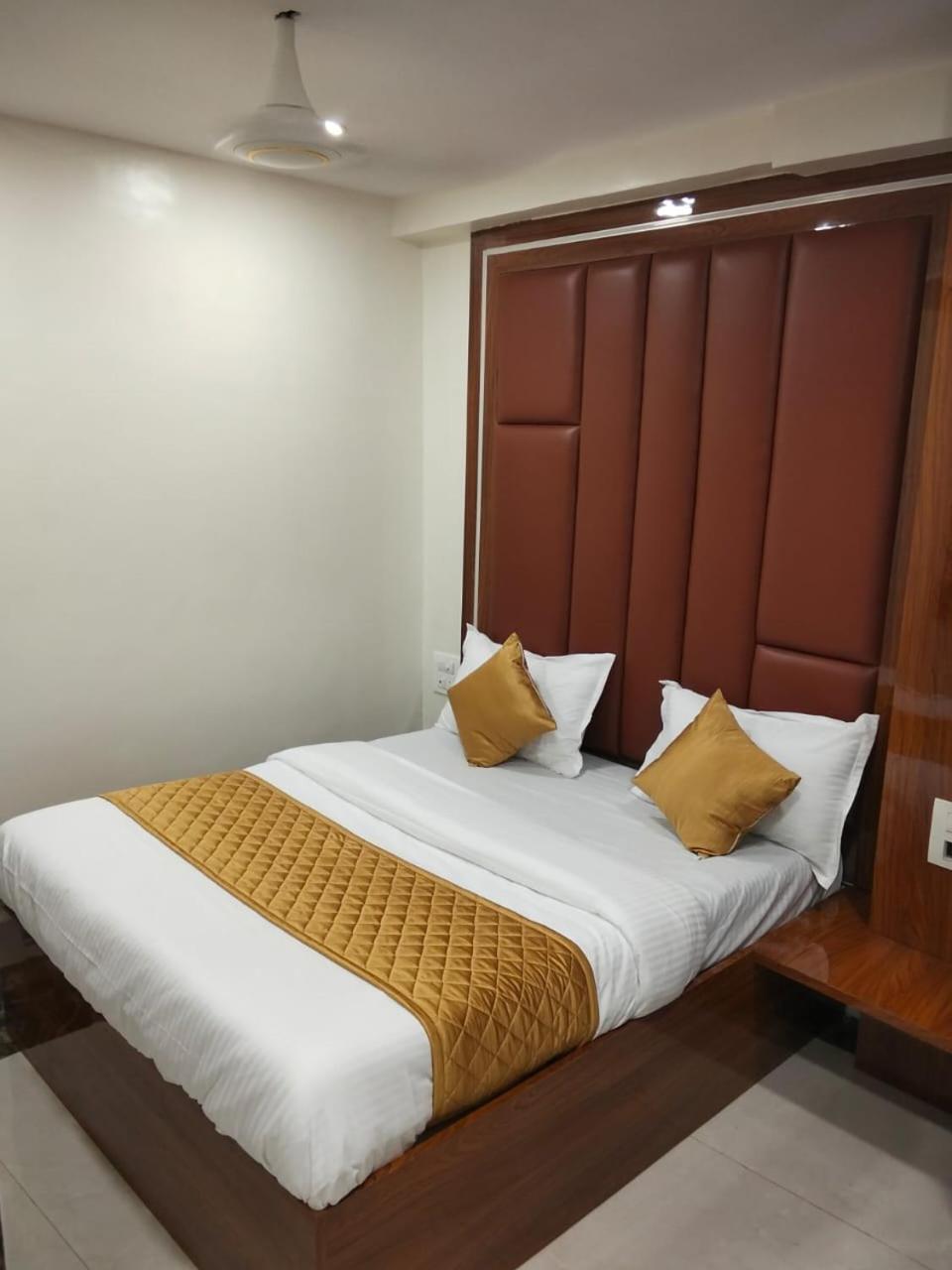 Hotel Eldoria Palace