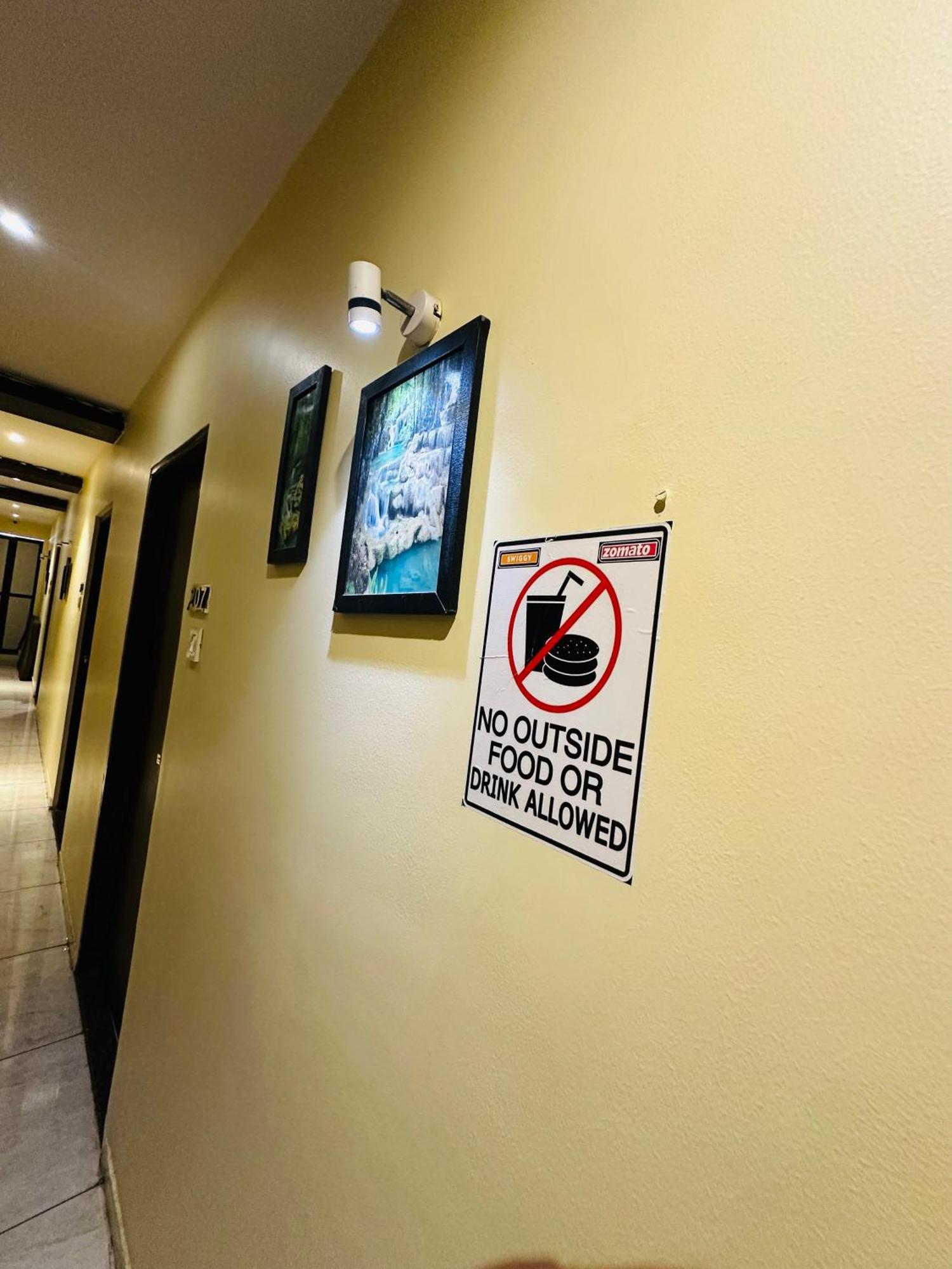 Hotel Emerald 3*