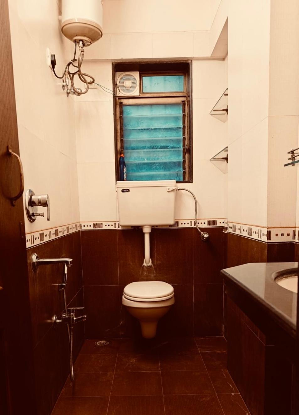 Tamarind House 2bhk Off Carter Rd Bandra West *