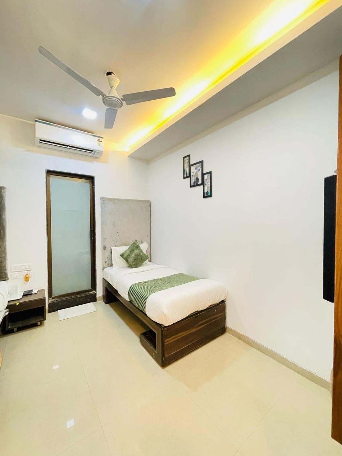 Fabhotel Amfahh Hotel