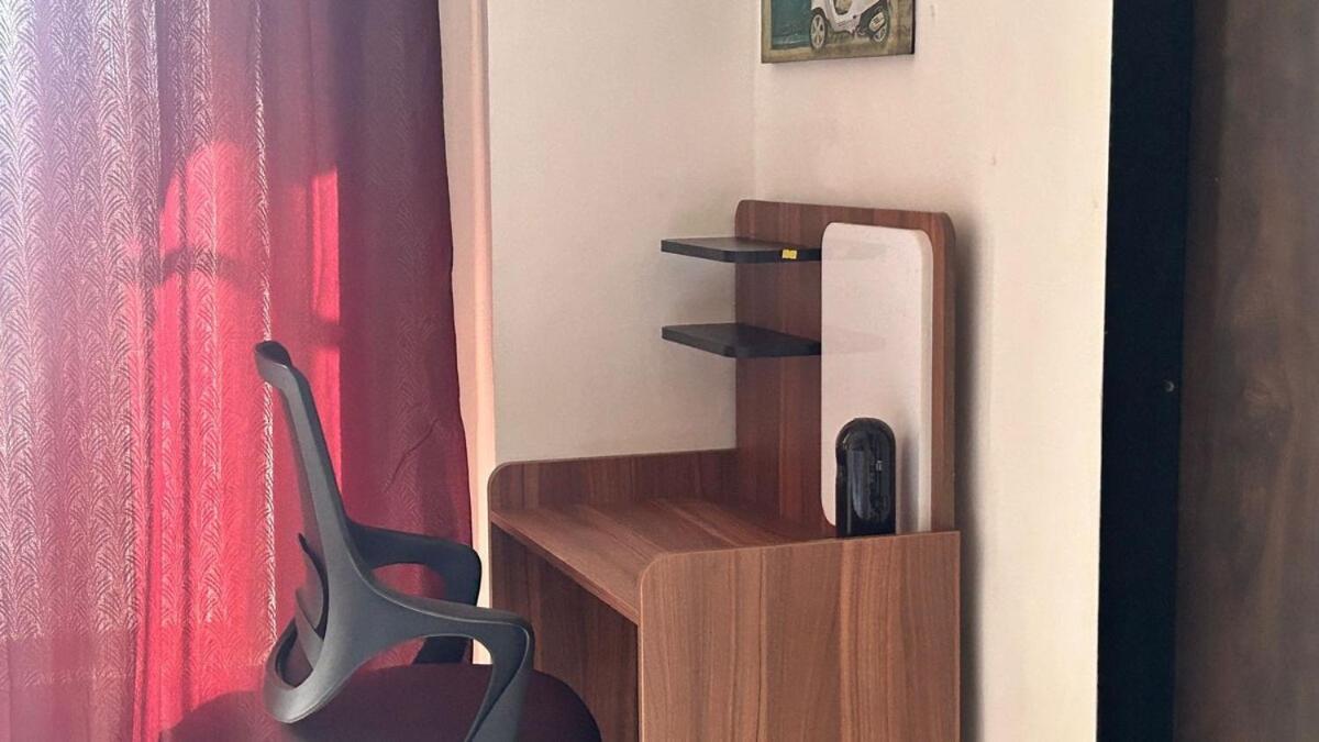 Apartment Happy House- Andheri West Rto Kokilaben Hospital *