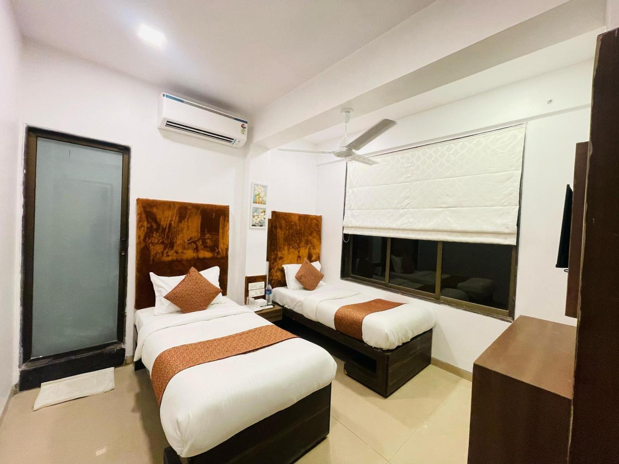Fabhotel Amfahh Hotel