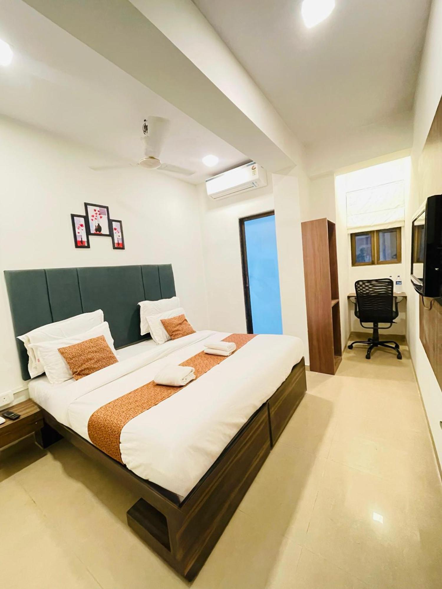 Fabhotel Amfahh Hotel
