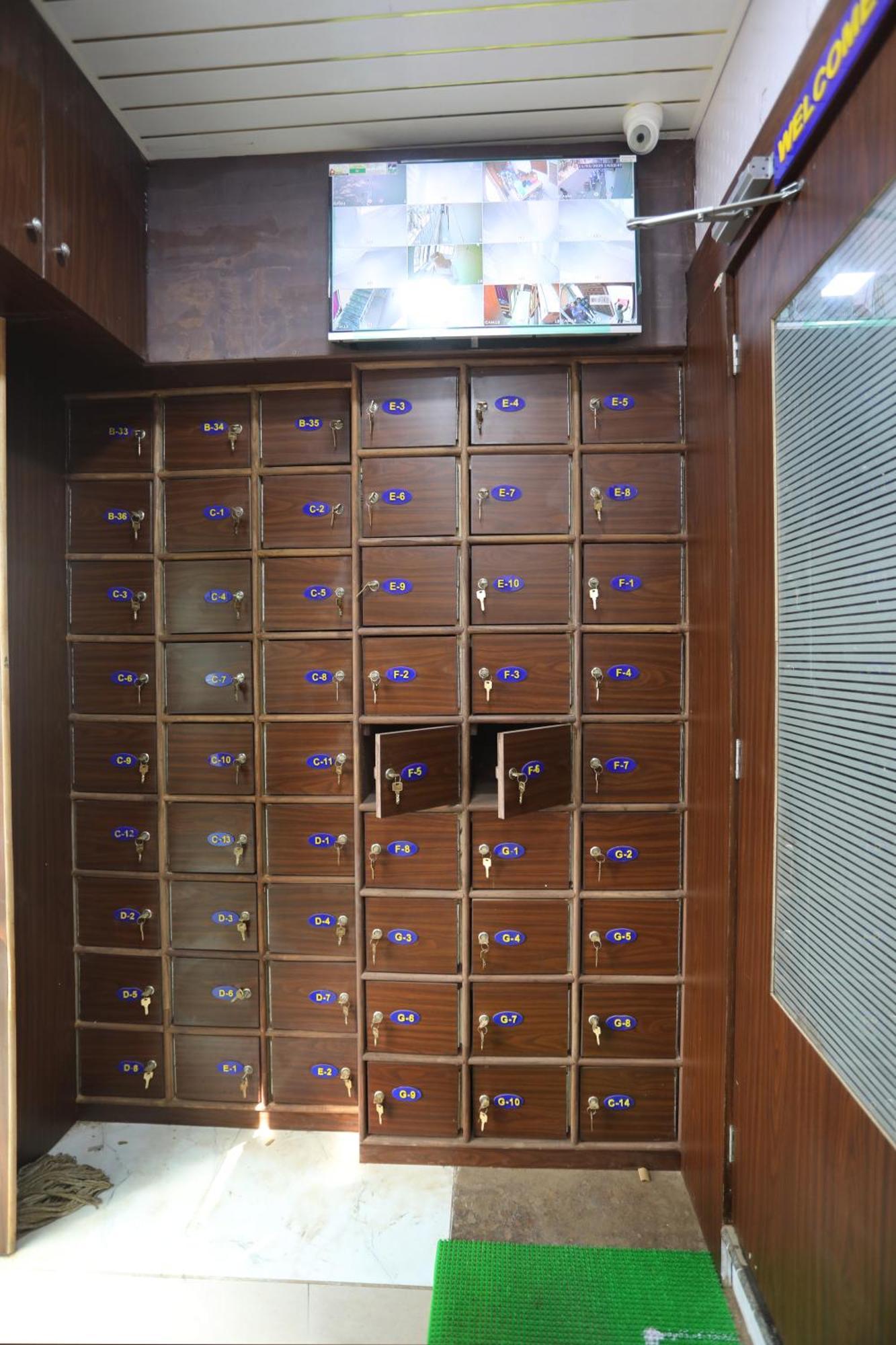 Albergue Mango Goregaon & Pg *