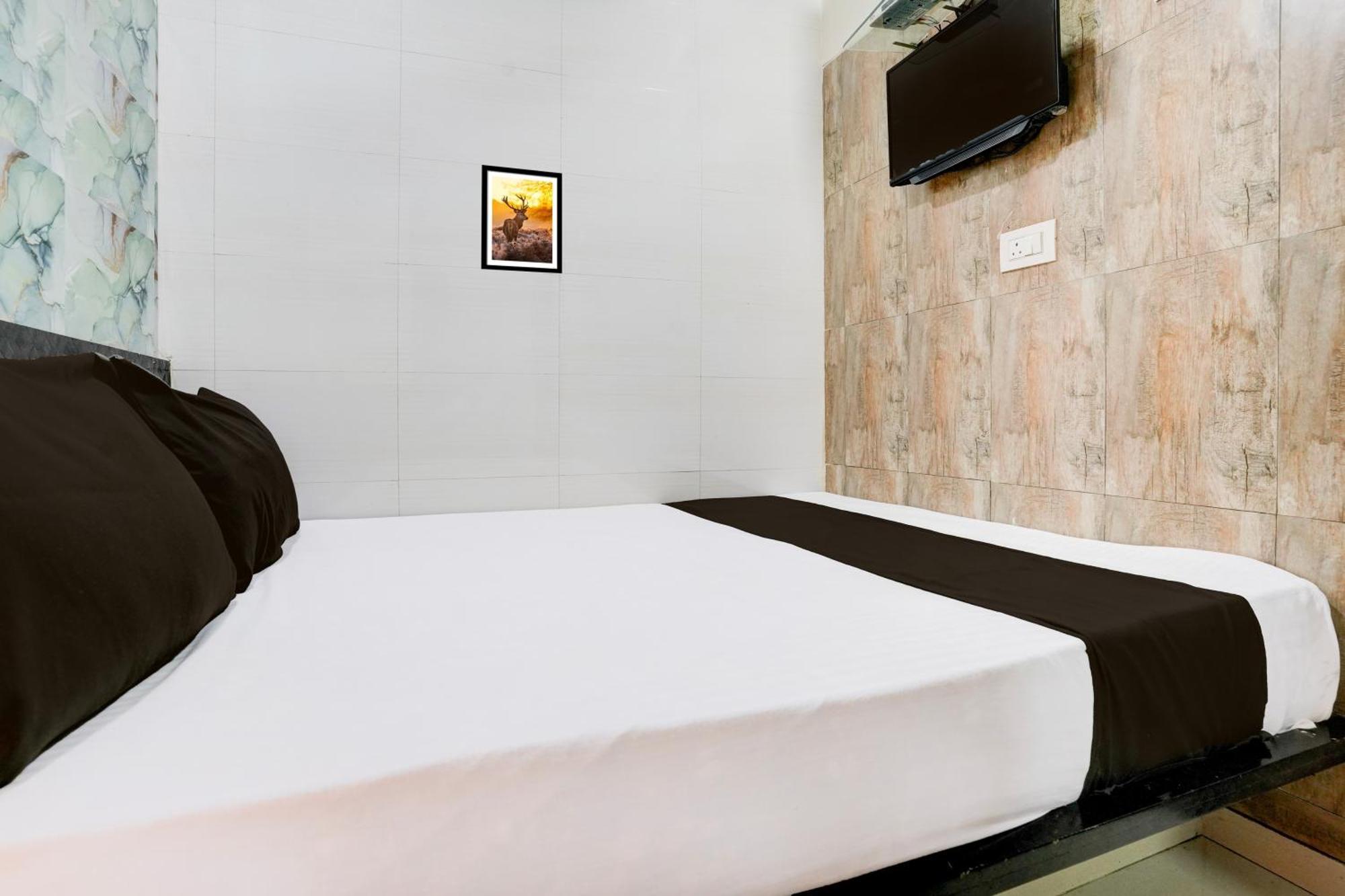 Hotel O Golden Sagar