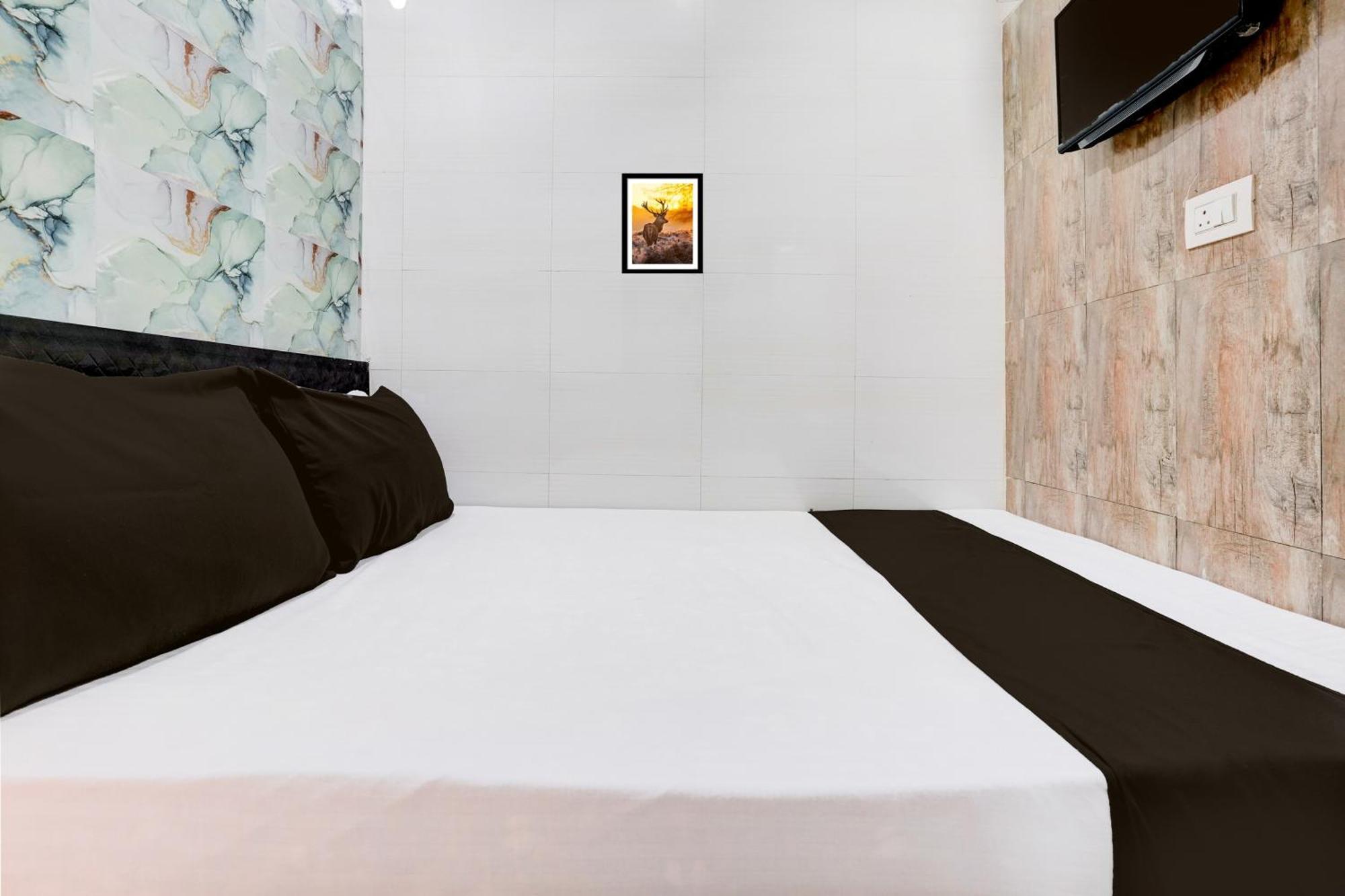 Hotel O Golden Sagar Mumbai