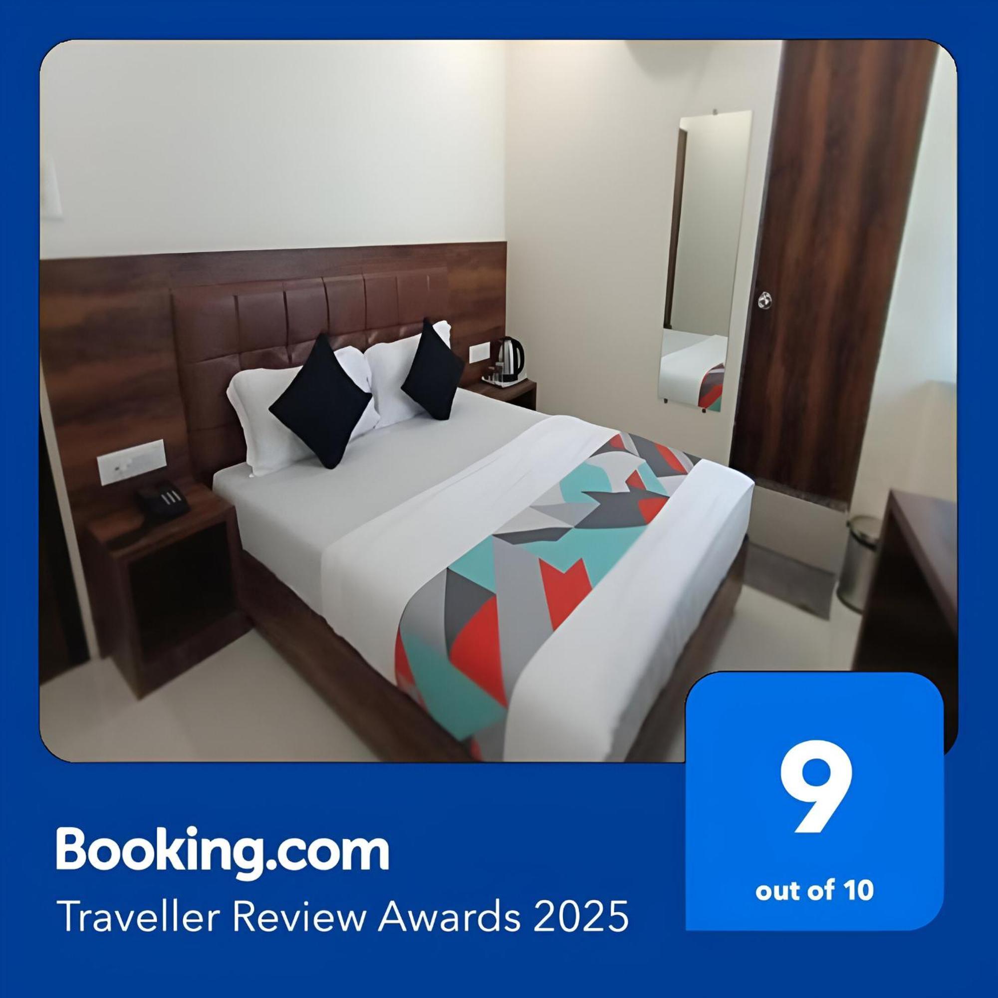 Glitz Lavender- Nr International Airport Mumbai