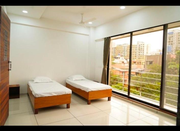 Apartamento Luxurious 4bhk In Kandivli Spacious Scenic And Family Friendly Mumbai