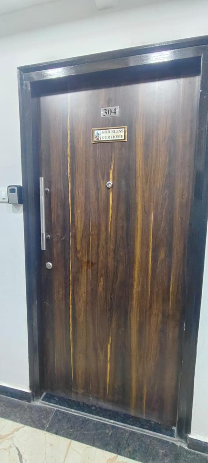 Elegant 1bhk At Bandra W Close To Lilavati Hospital