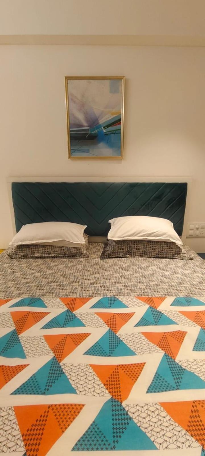 Elegant 1bhk At Bandra W Close To Lilavati Hospital Mumbai