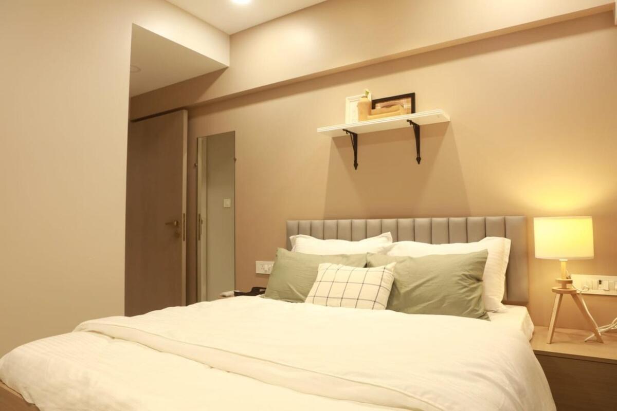 Downtown 2and Half Bhk Appt, Mahalaxmi, 1201 Mumbai