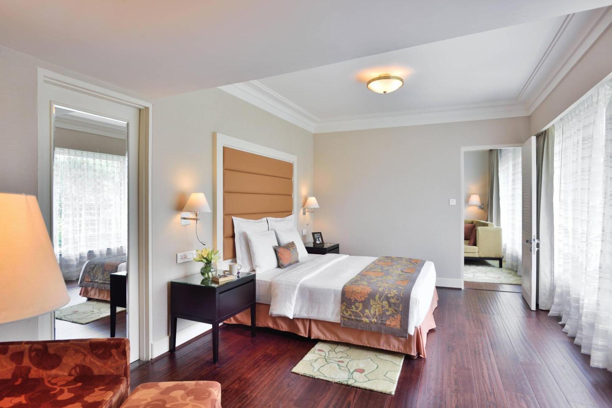Hotel Marriott Executive - Lakeside Chalet, 5*