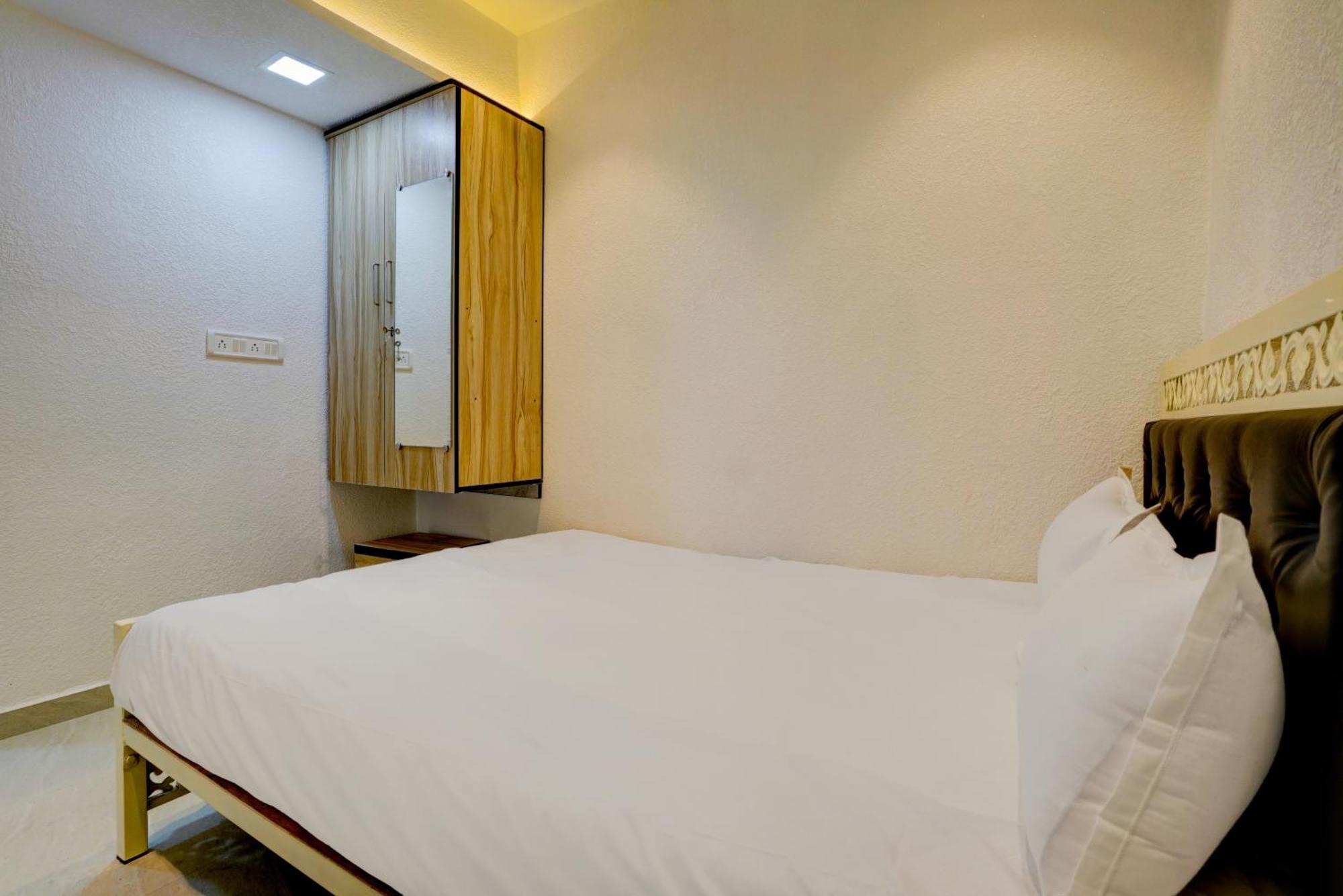 O Paying Guest Hotel