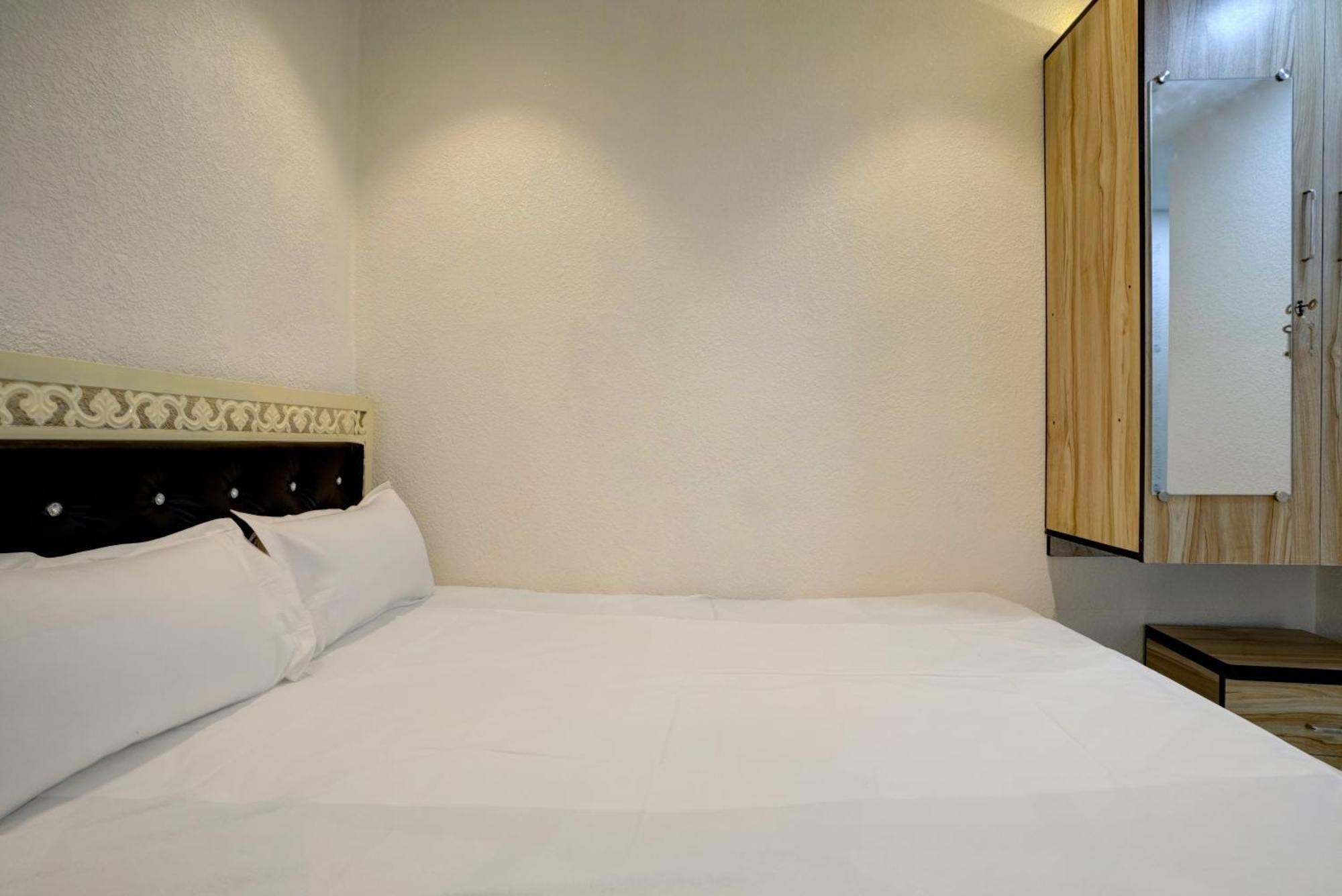 Hotel O Paying Guest