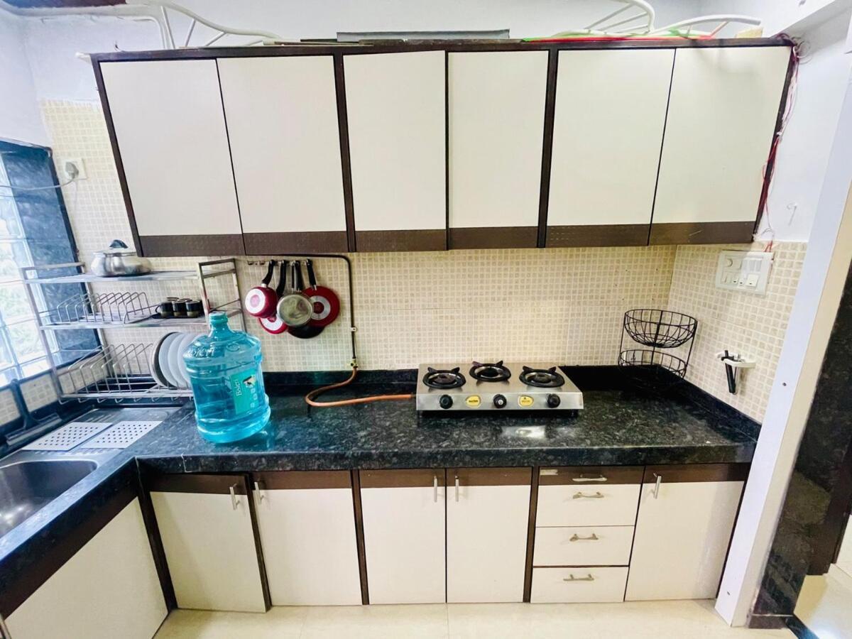 Bandra View 2bhk At Hill Road *
