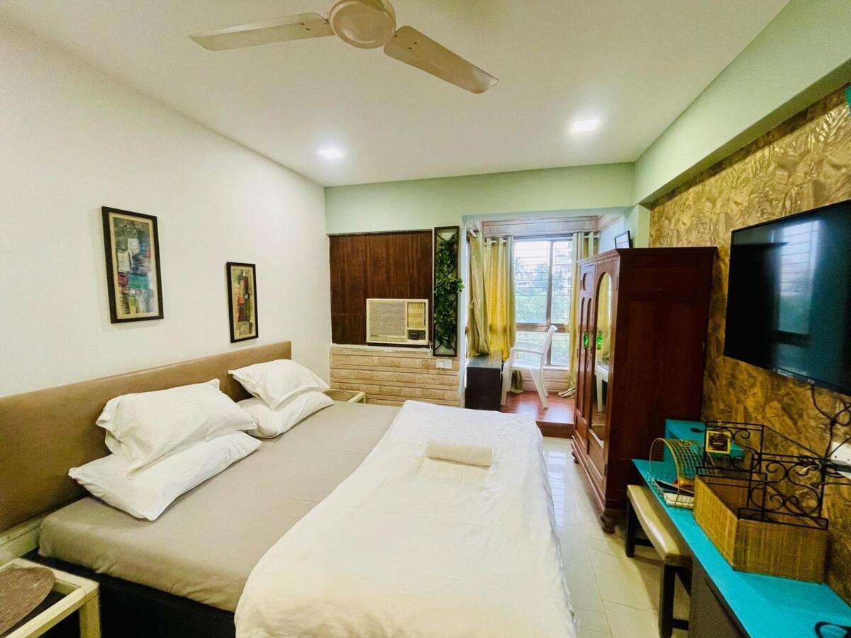 Apartment Bandra View 2bhk At Hill Road *