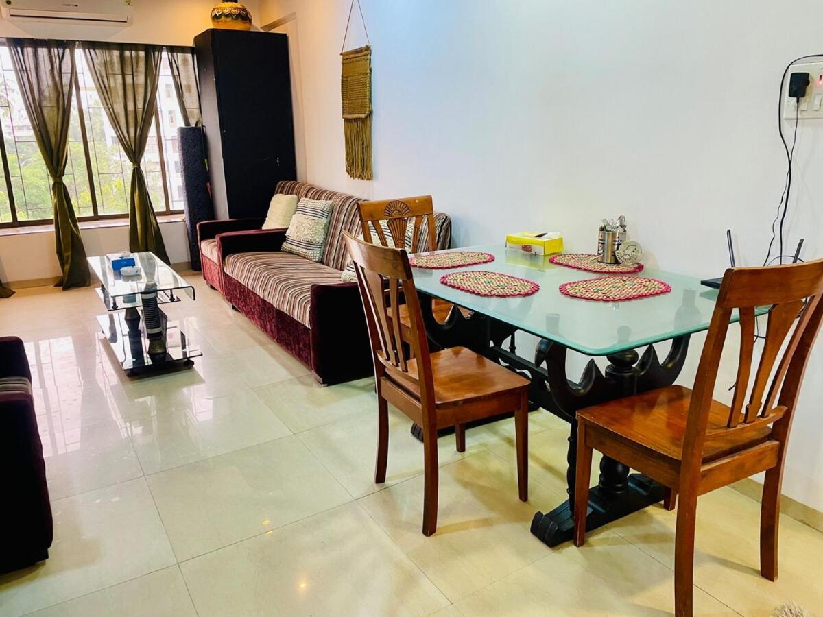 Bandra View 2bhk At Hill Road Mumbai