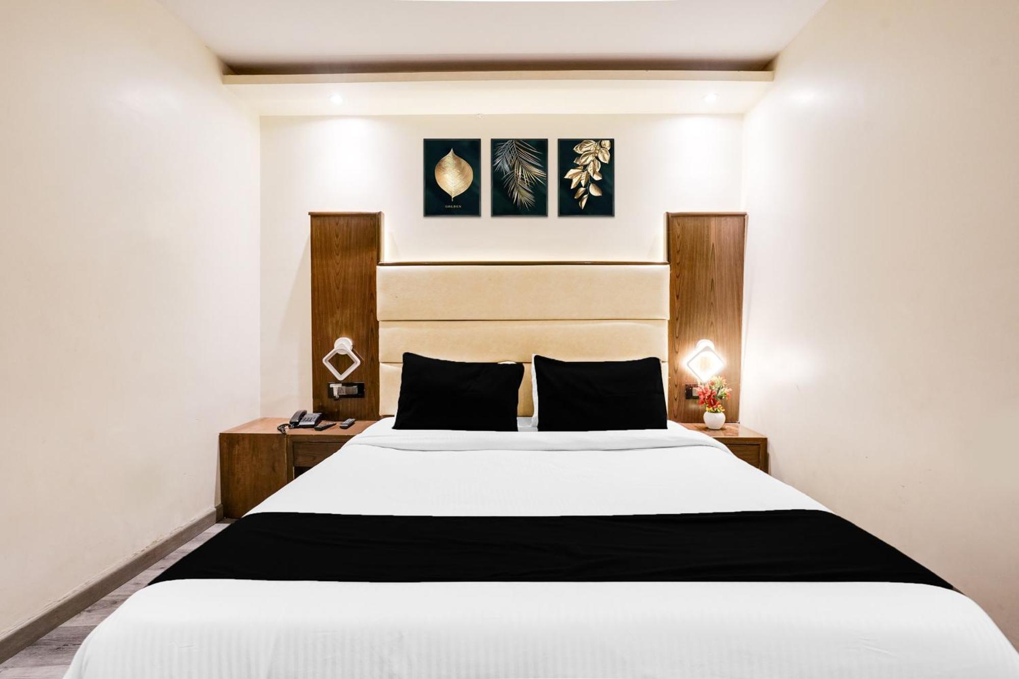 Super Collection O Andheri Near Western Express Highway Hotel *