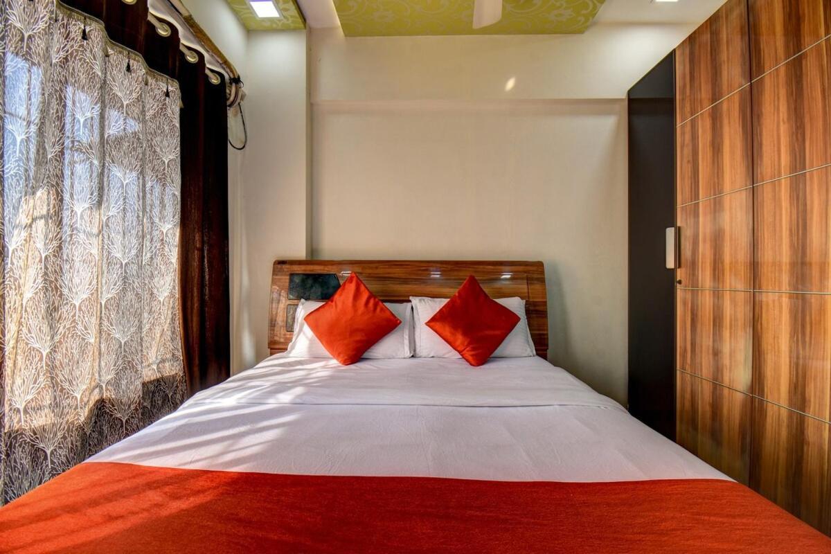 Modern 2bhk Pluto In Powai Apartment *