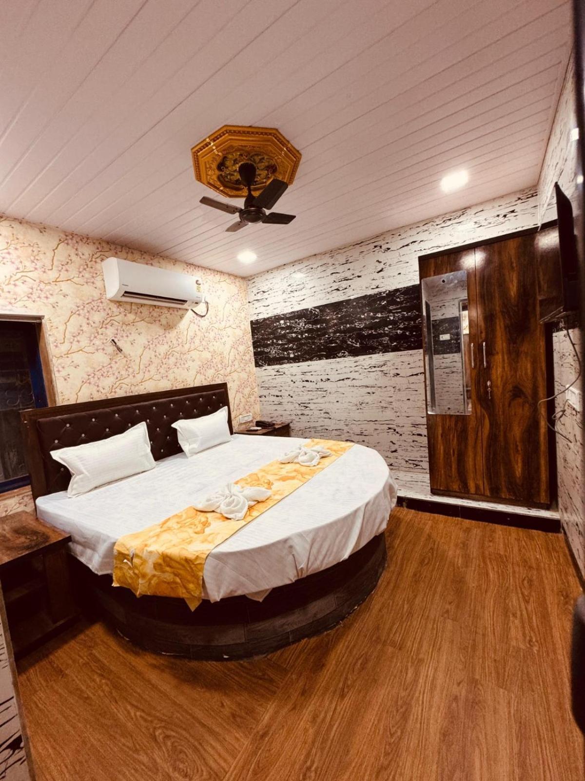 Sunset Avenue Hotel 2*