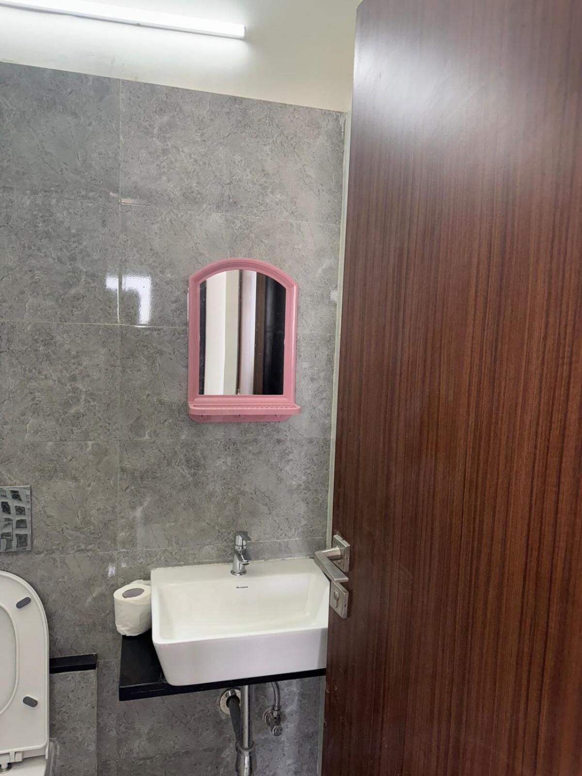 Pixiestays 2bhk Malad West Mumbai
