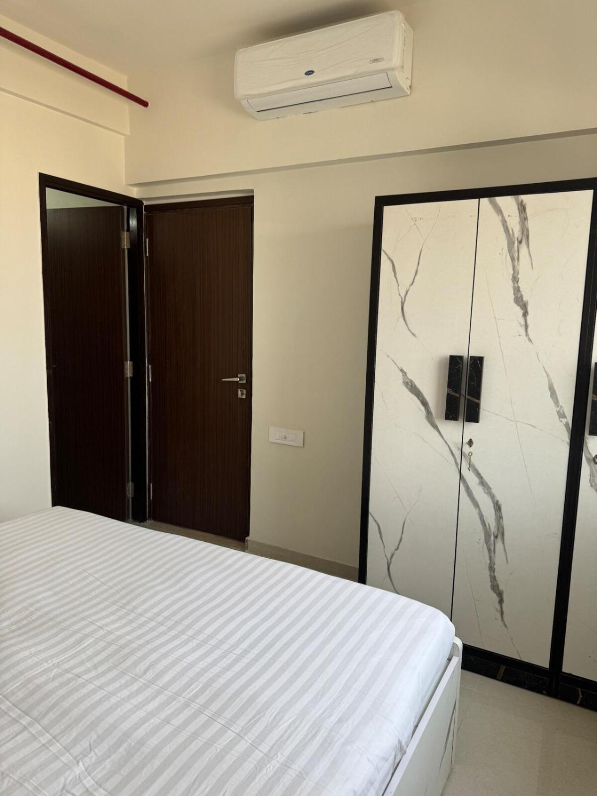 Pixiestays 2bhk Malad West Mumbai