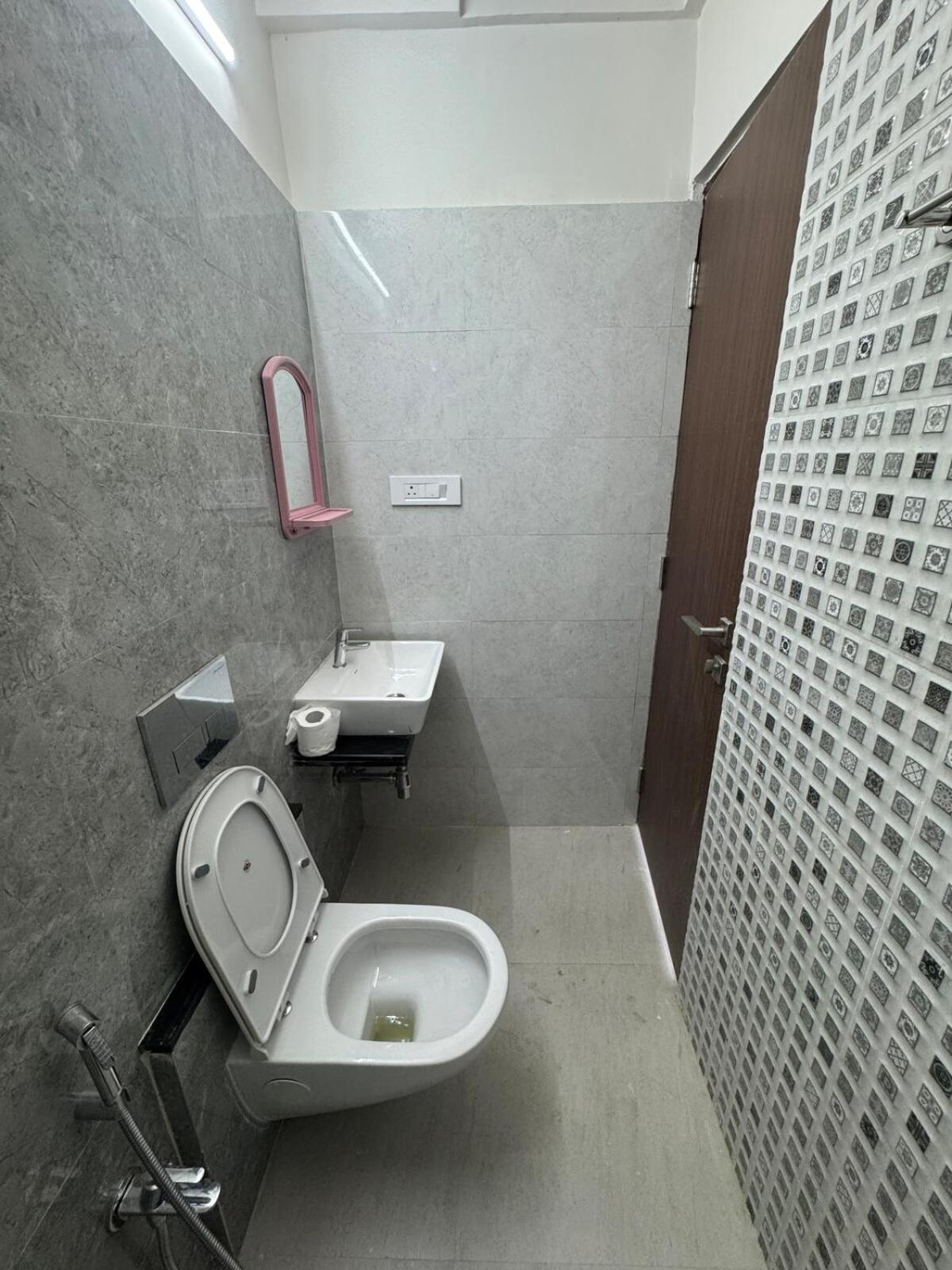 Apartment Pixiestays 2bhk Malad West *
