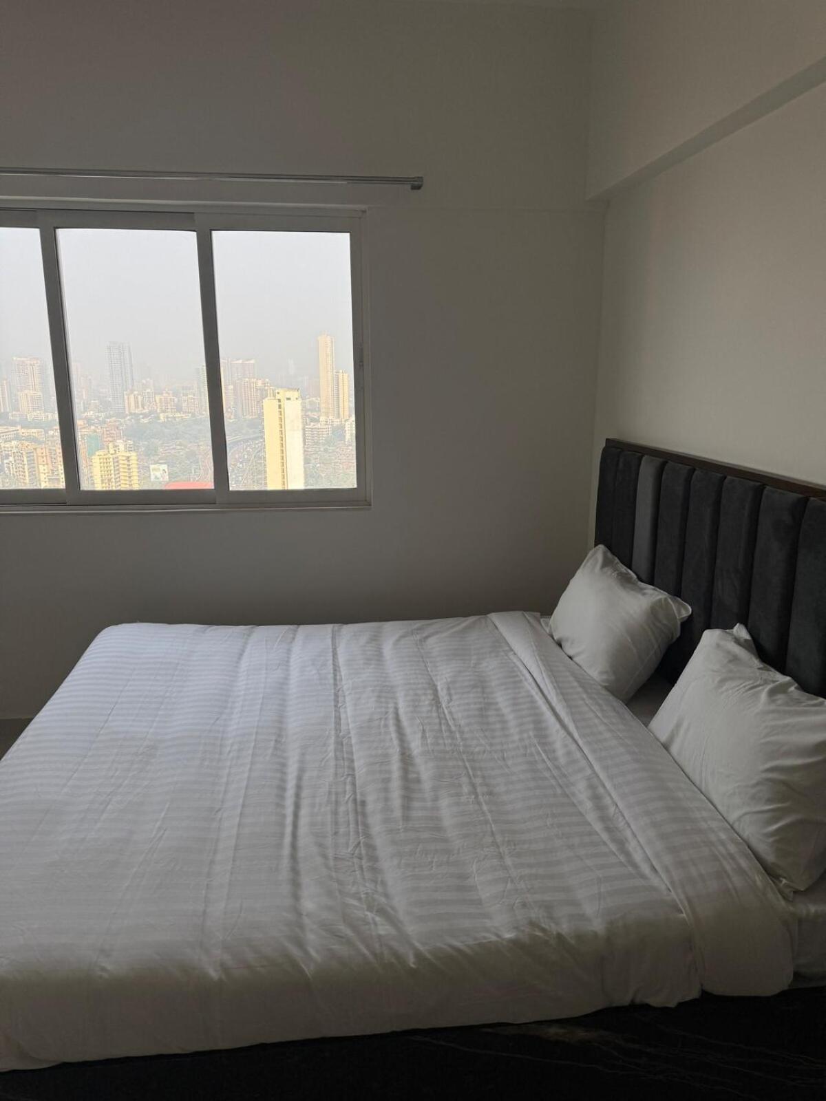 Pixiestays 2bhk Malad West *