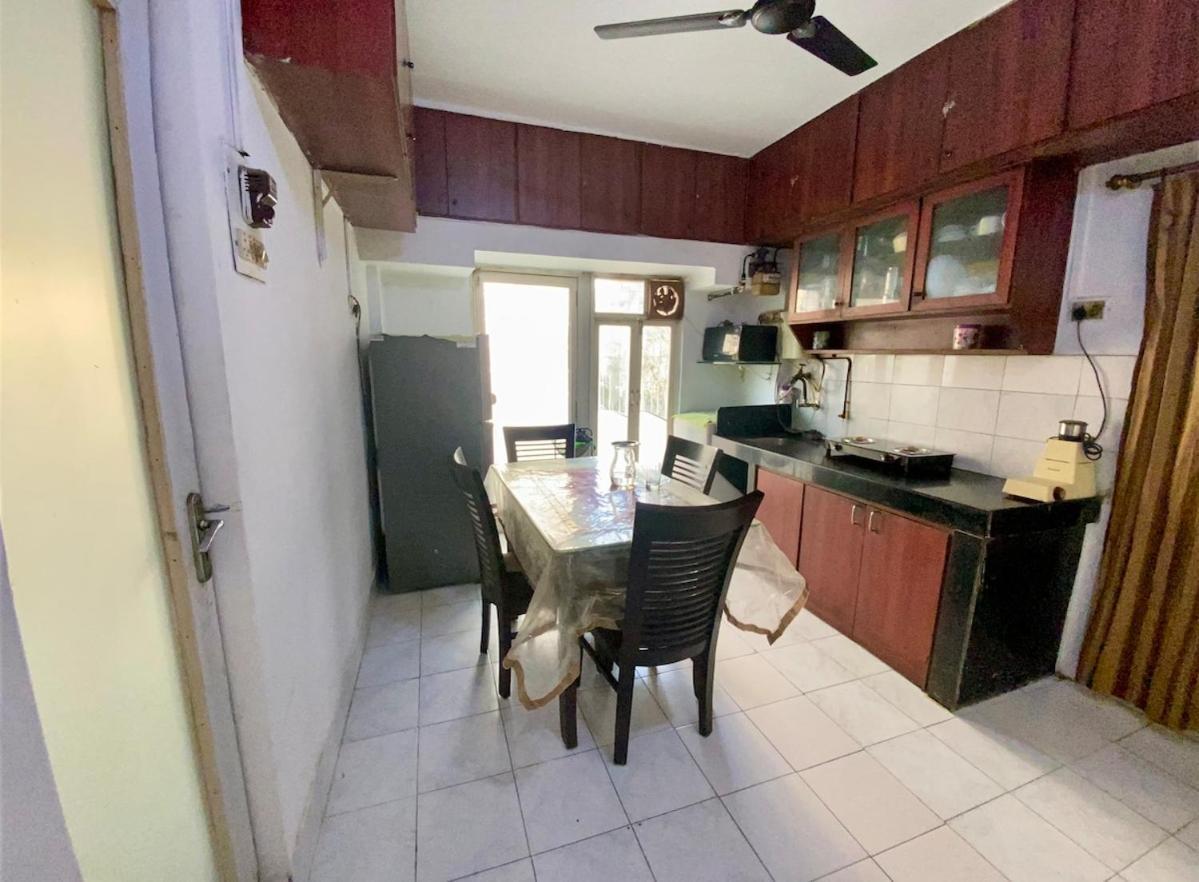 Apartment 1bhk Available At New Link Road, Oshiwara *