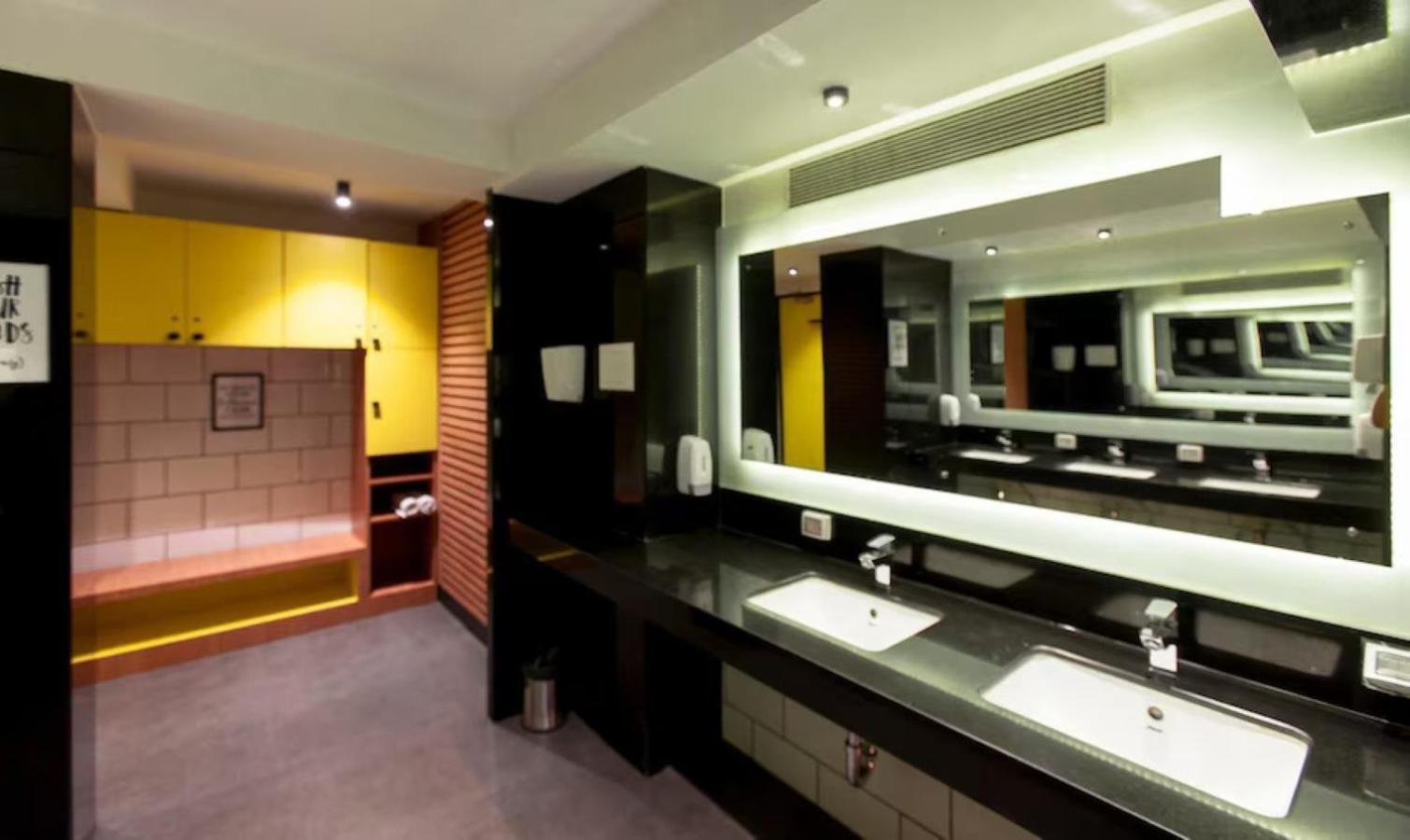 Hotel Click Andheri Midc Mumbai