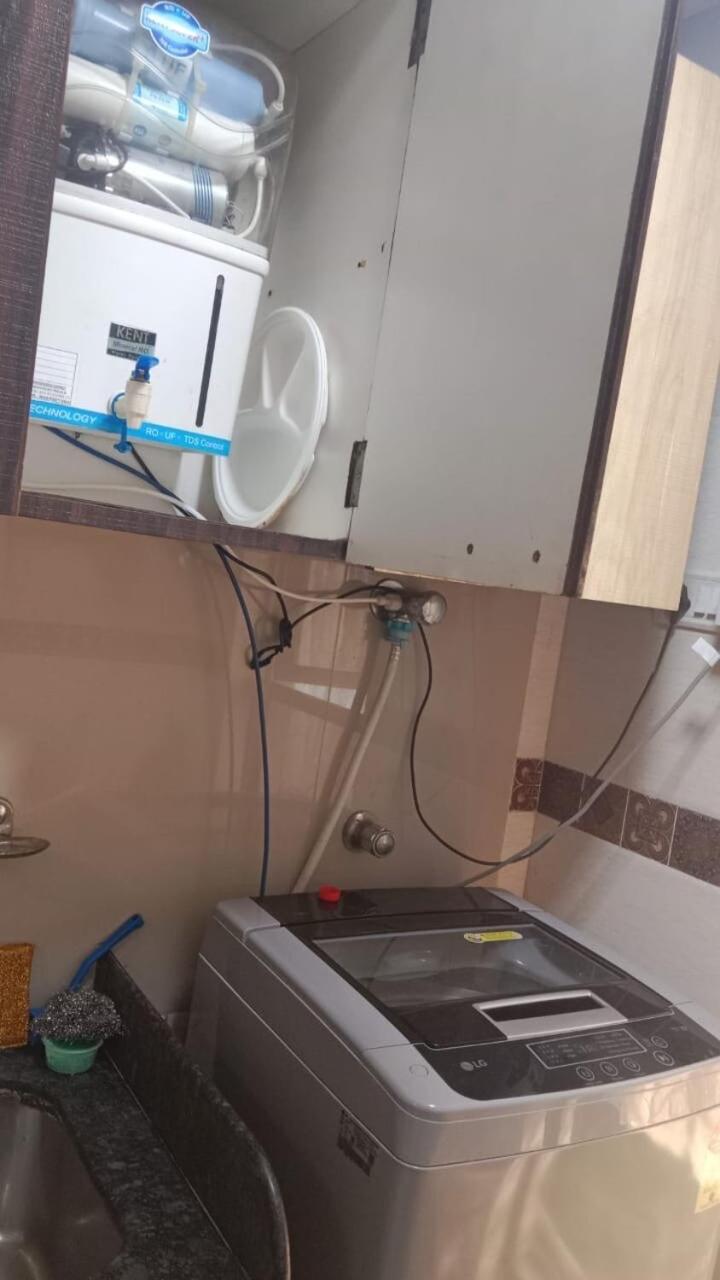 2bhk With Pvt Decks Near Sea Apartment *
