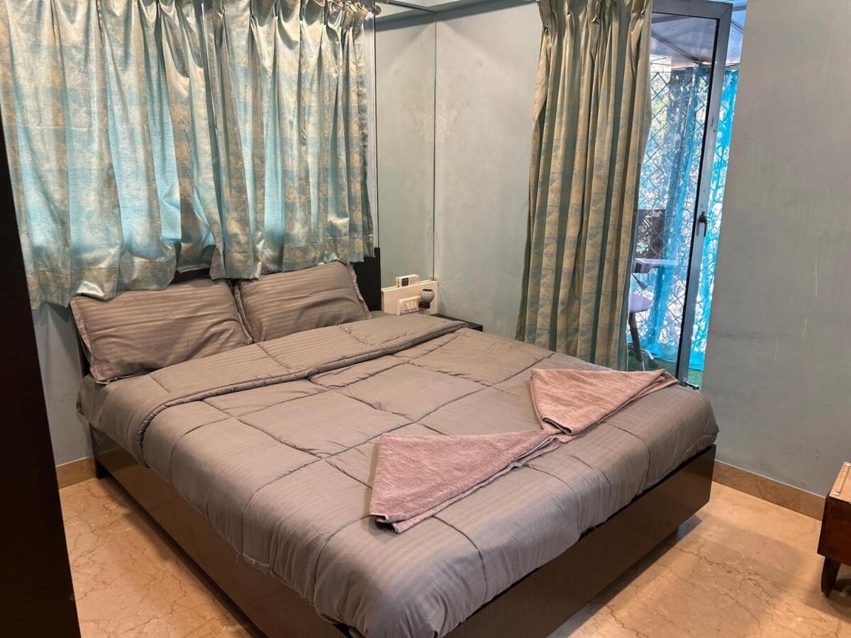 2bhk With Pvt Decks Near Sea Apartment *