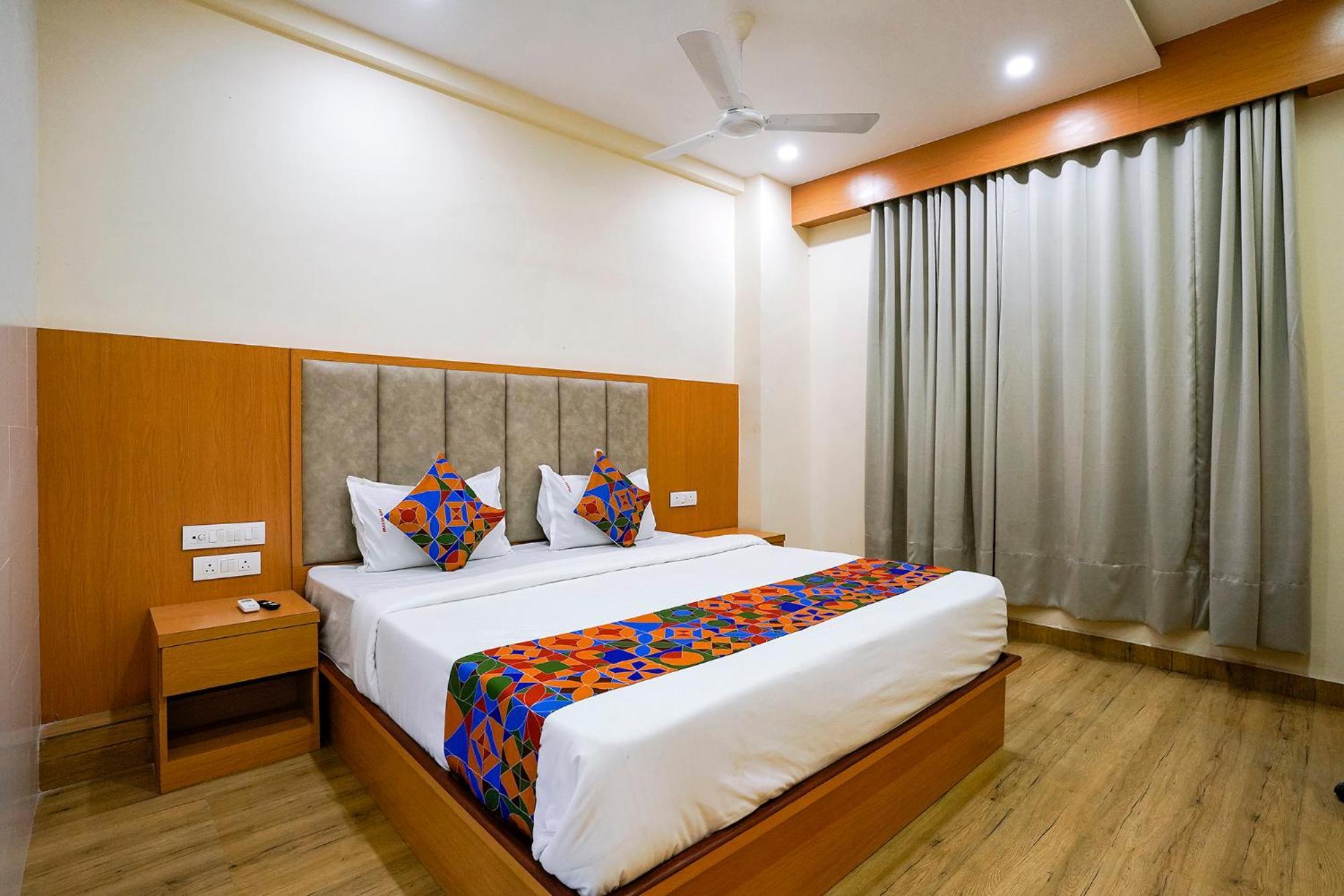 Fabhotel 7 Square - Nr Bkc Mumbai
