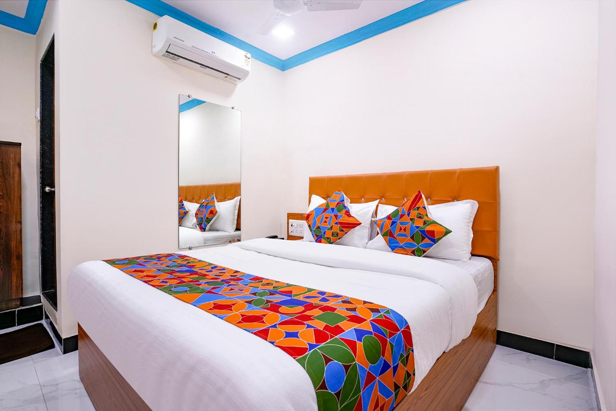 Fabexpress Raj Palace - 1 Km To Sakinaka Metro Hotel 3*