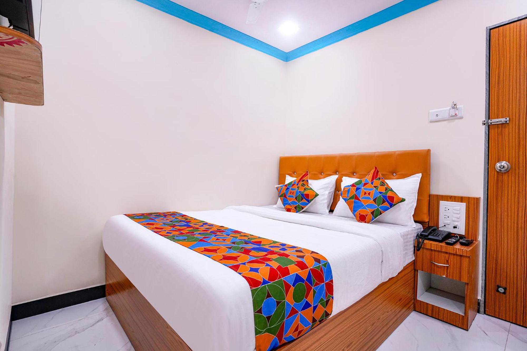 Hotel Fabexpress Raj Palace - 1 Km To Sakinaka Metro Mumbai