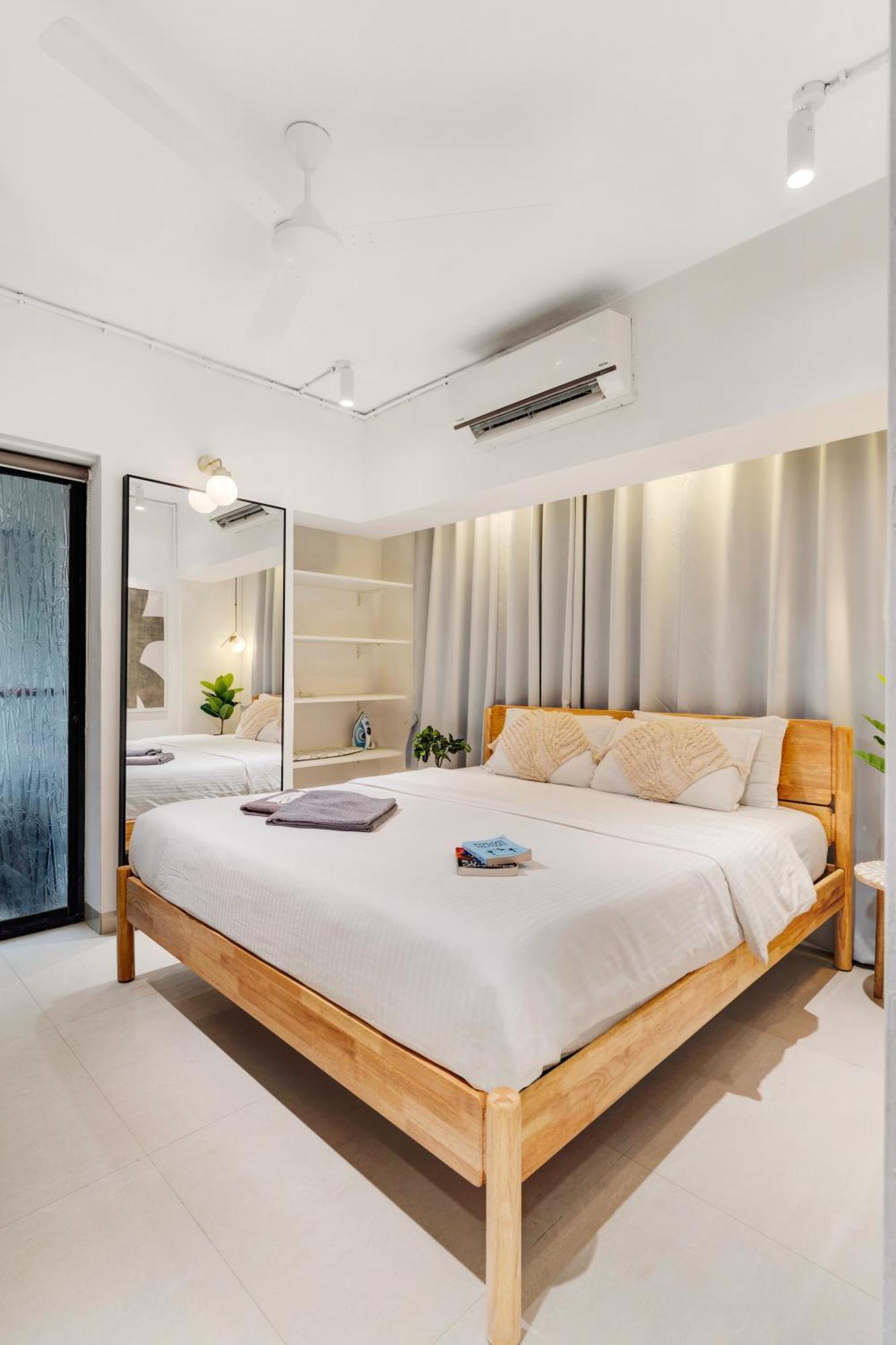 Nest 1bhk Bandra W By The Company Apartment