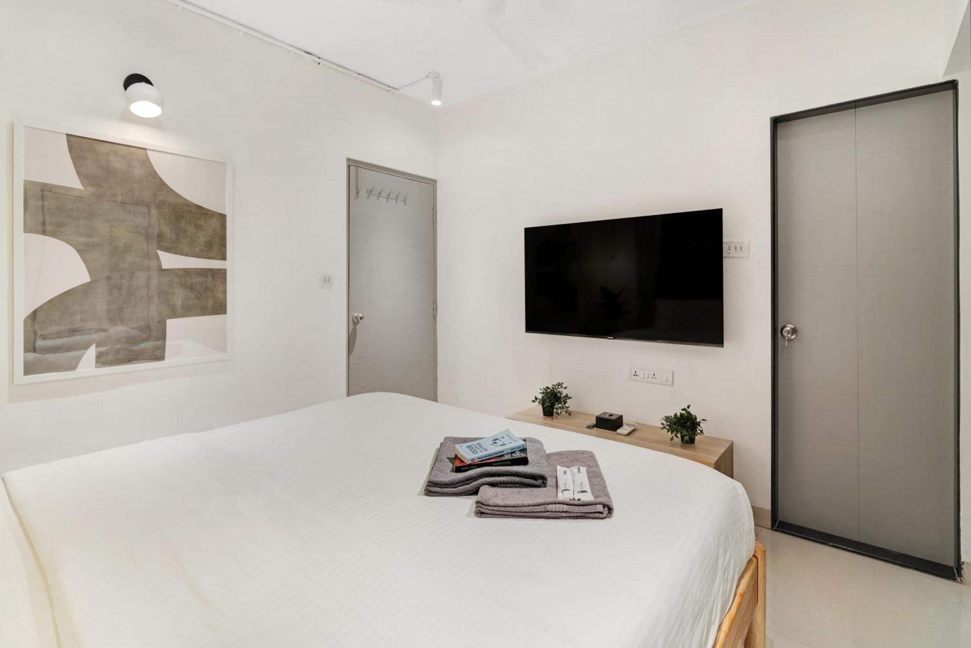 Apartment Nest 1bhk Bandra W By The Company Mumbai