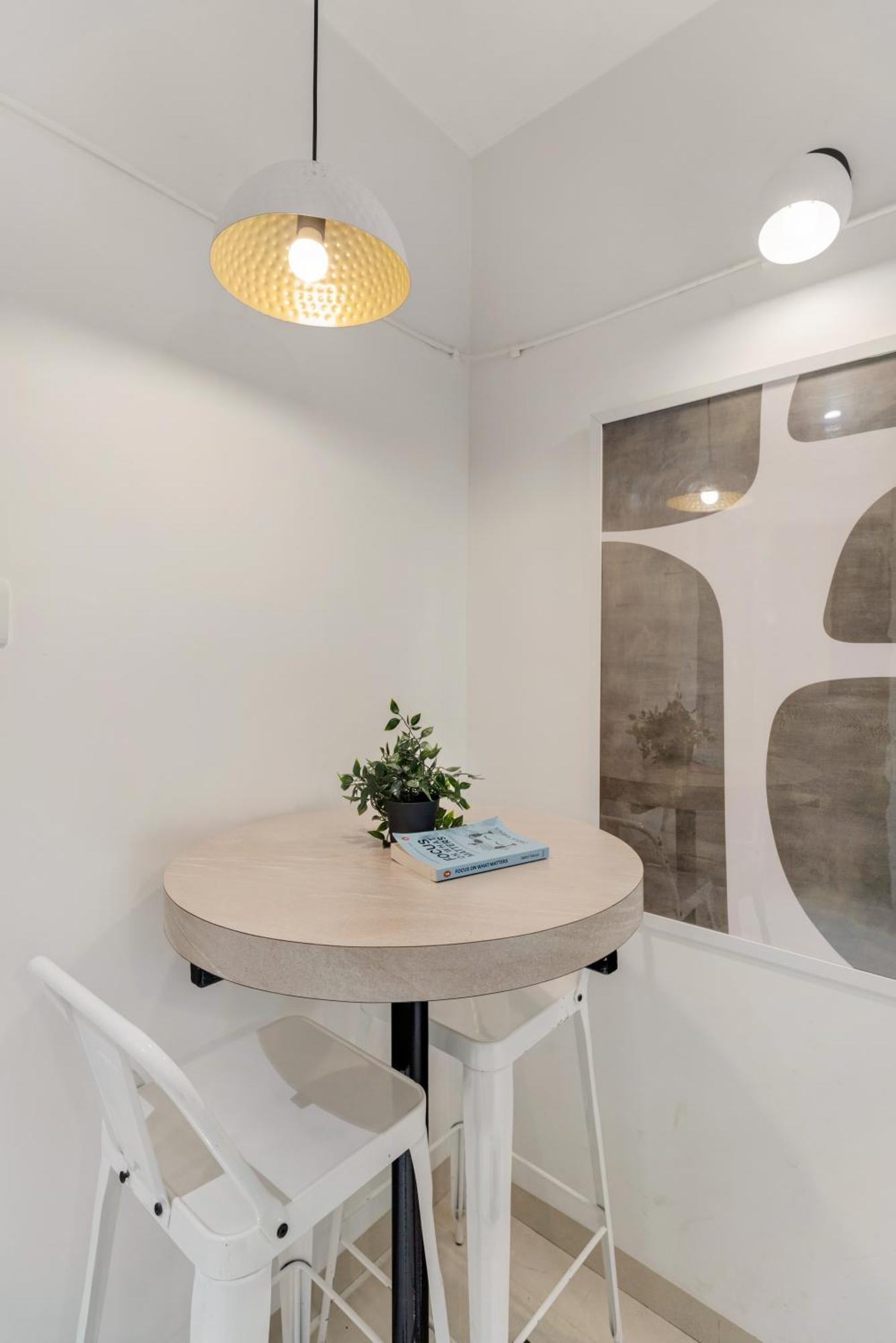 Apartment Nest 1bhk Bandra W By The Company