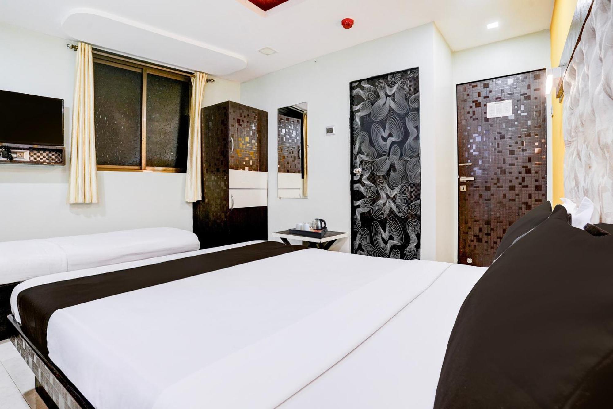 Super Collection O Asalpha Near International Airport Mumbai