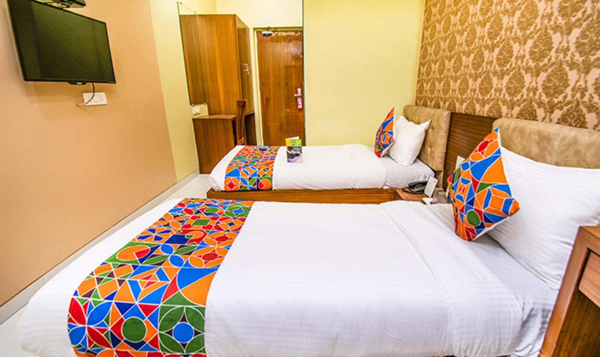 Fabhotel Seven Hills - Nr International Airport Hotel Bombaim