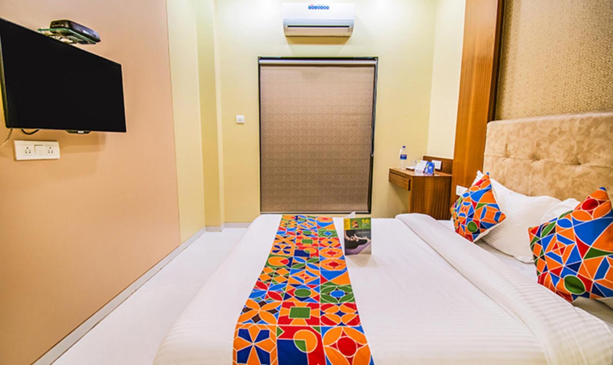 Hotel Fabhotel Seven Hills - Nr International Airport