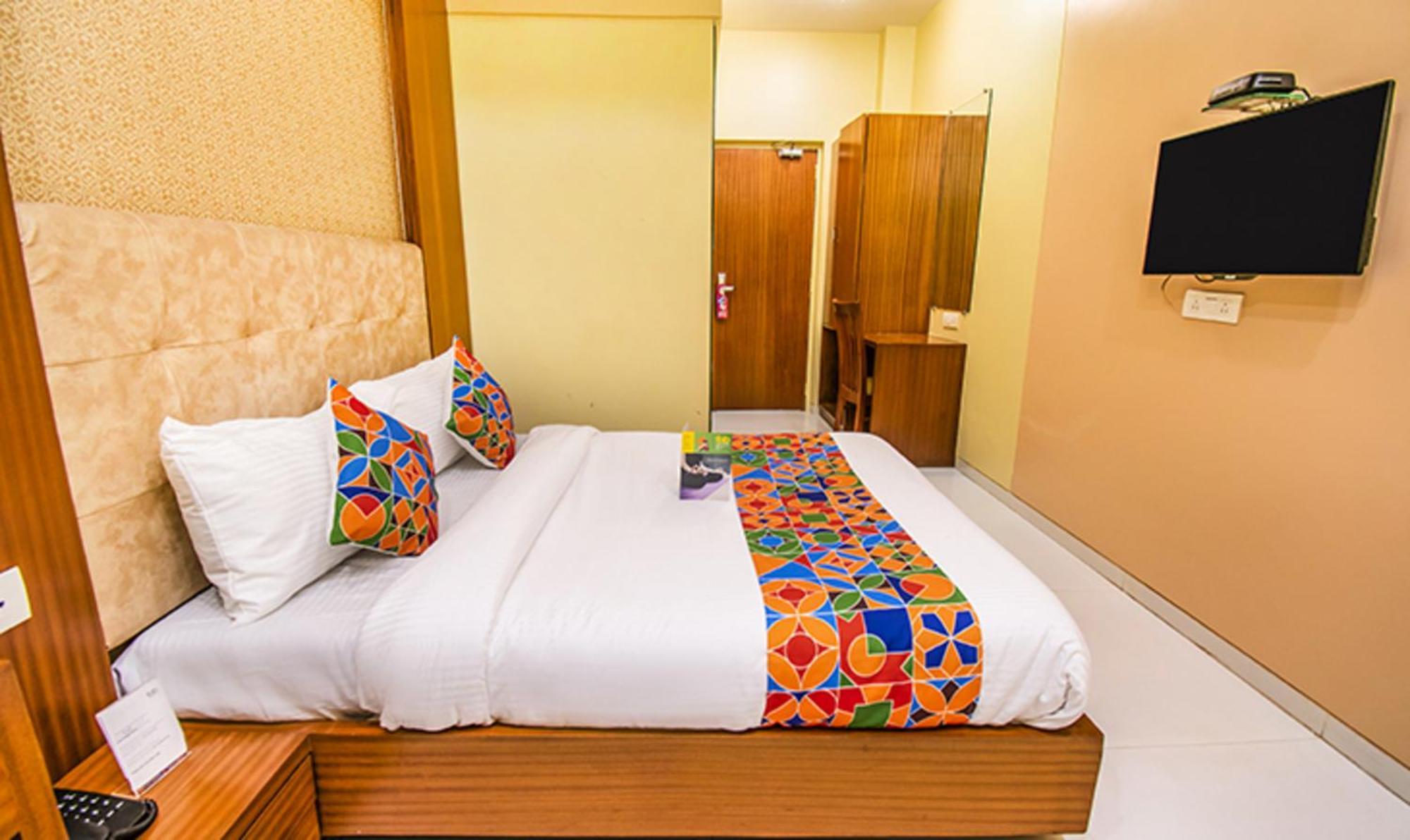 Hotel Fabhotel Seven Hills - Nr International Airport Bombaim