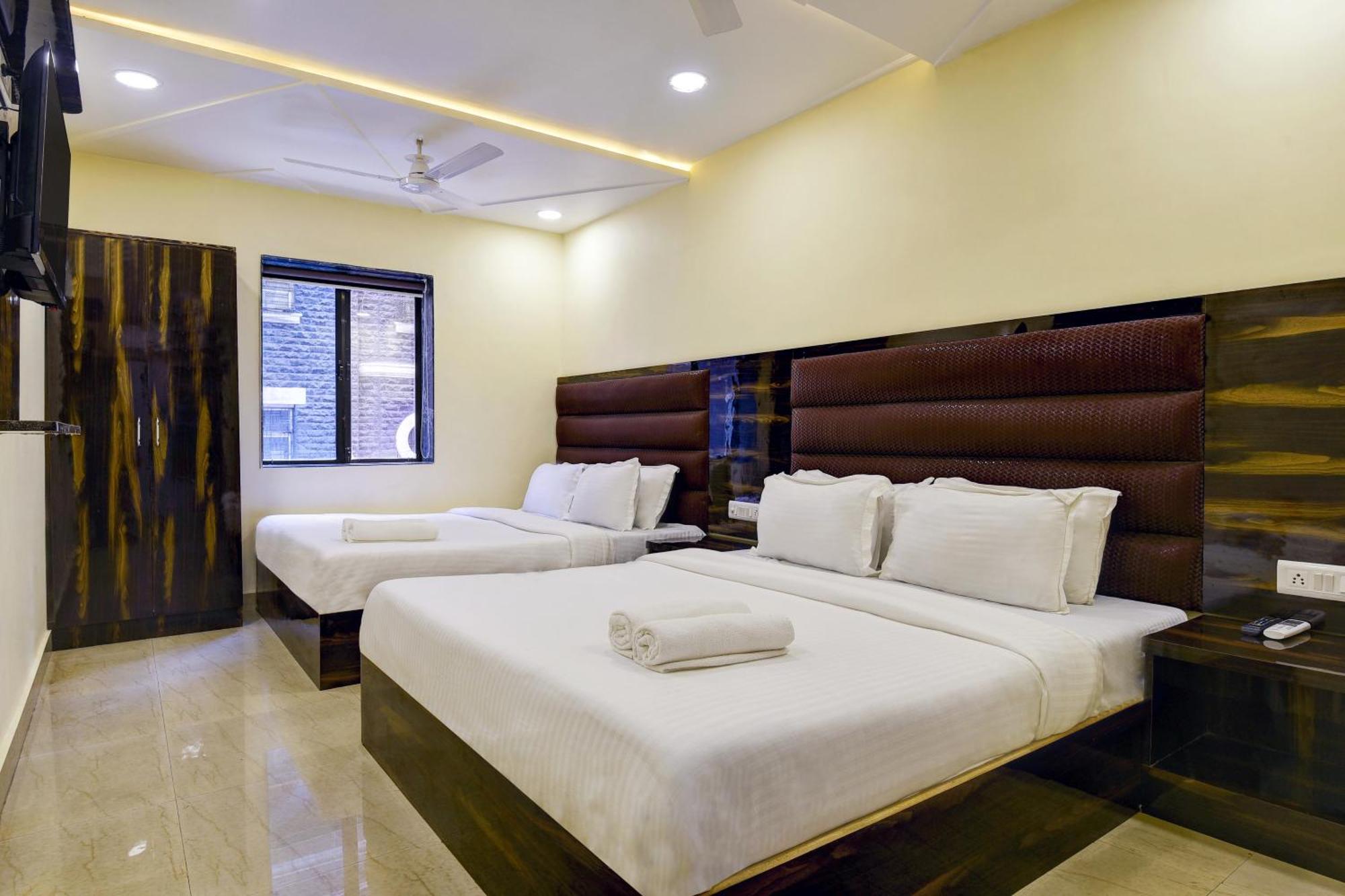 Deluxe Mumbai