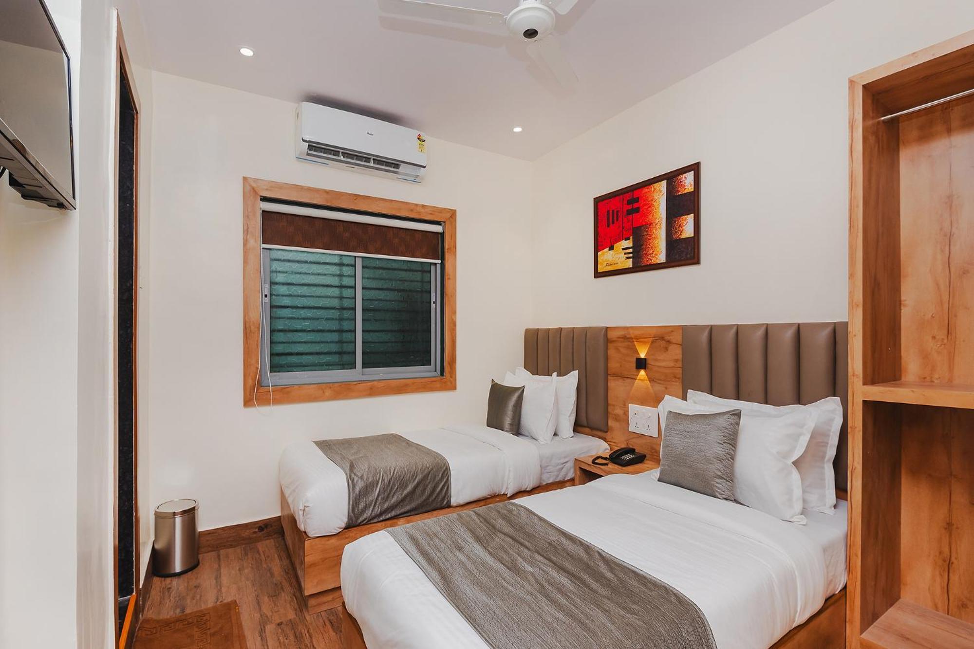 Hotel Fabhotel Airport Palace - Nr International Airport Mumbai