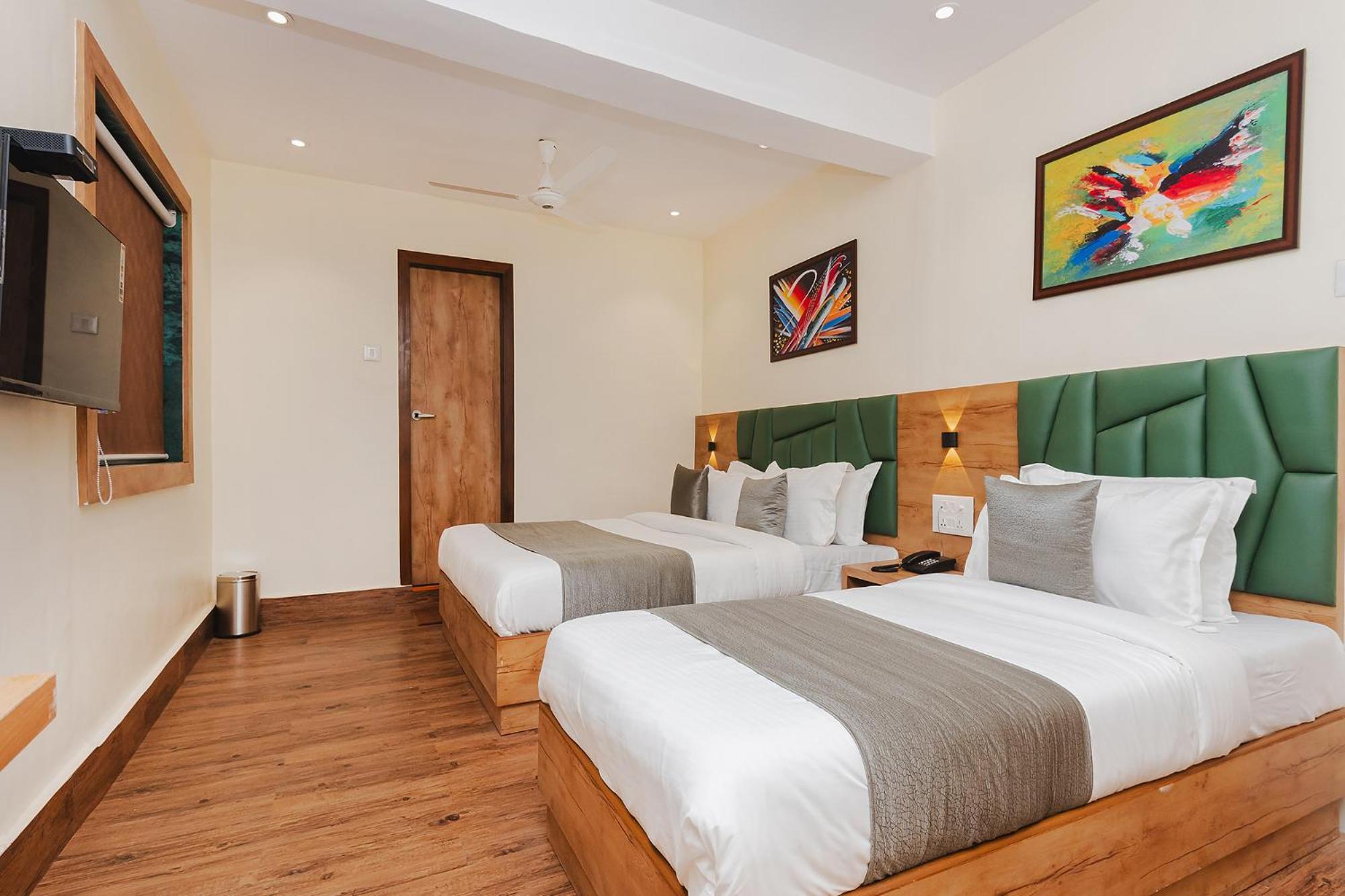 Fabhotel Airport Palace - Nr International Airport Hotel